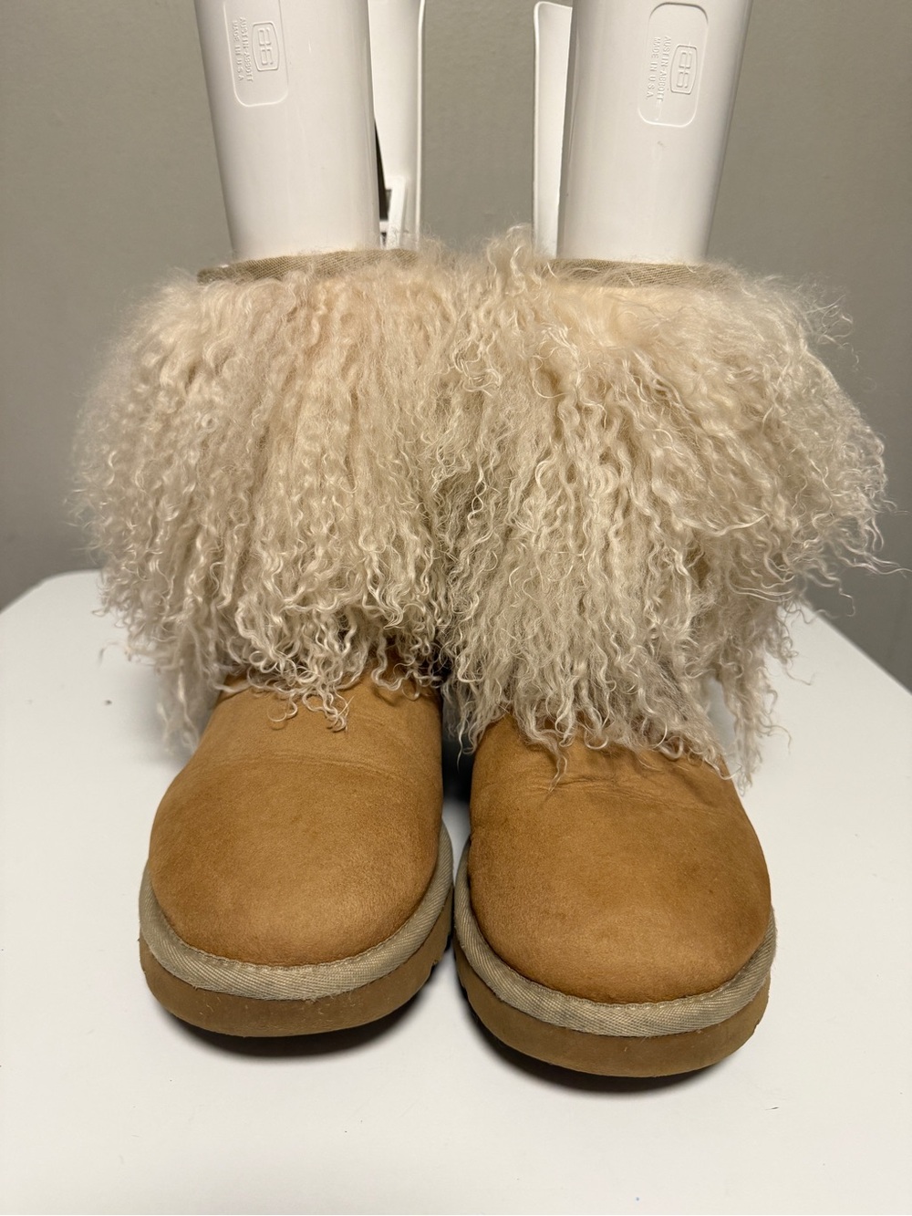 UGG Australia Short 1875 Tan Suede Mongolian Fur Winter Boots Women’s US 8 - Picture 2 of 12